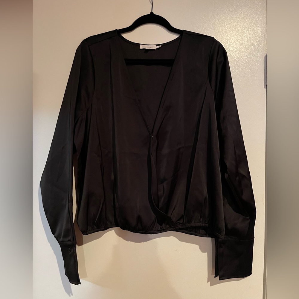 Good American Satin Wrap Top Black Size 4 (XL)